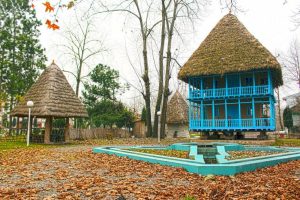 آستانه اشرفیه زادگاه دکتر معین