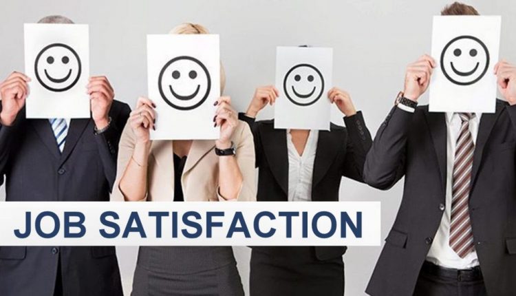 رضايت شغلي و آثار آن بر جامعه