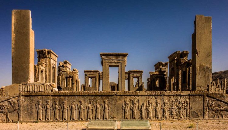 مشخصات شیوه معماری پارسی